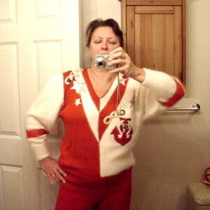 Women's Shannon Sweater with Angora sz Large